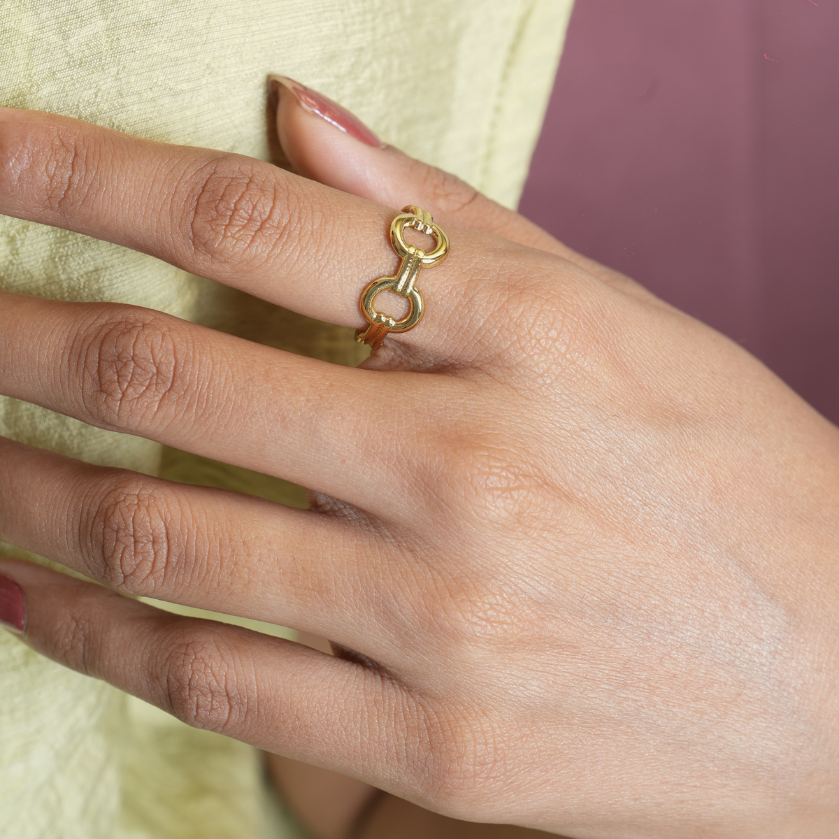 Linked Chain Gold Ring