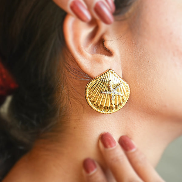 Golden Crystal Scallop Stud Earrings