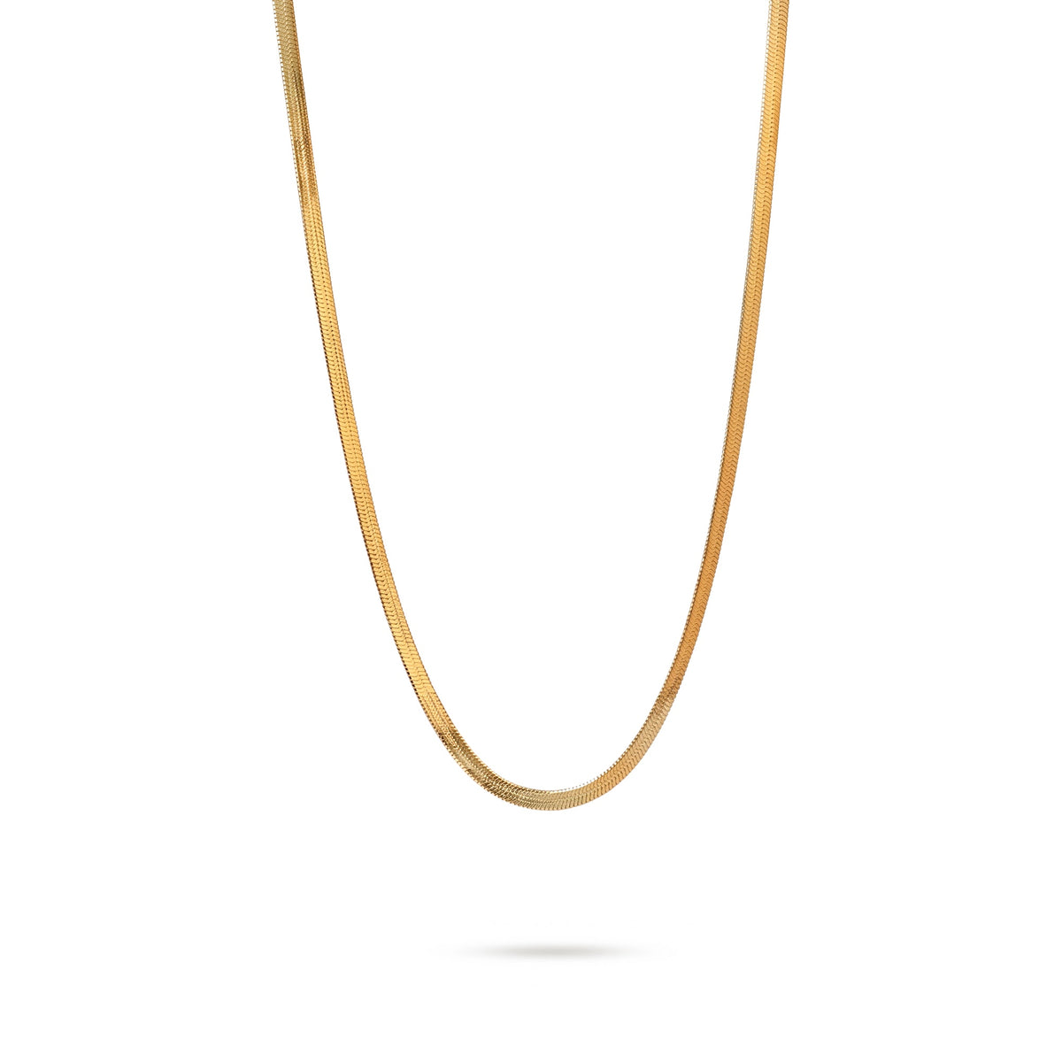 Flat gold chain necklace for women with a smooth minimal design
