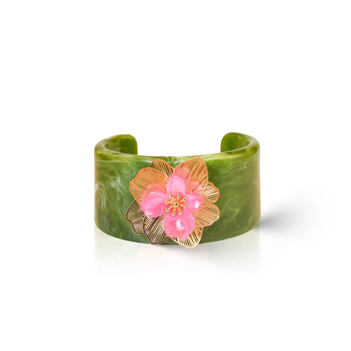 Marble-effect cuff bracelet with pink floral charm and gold-tone details
