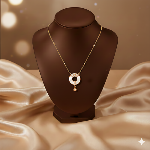 Dainty Gold Circle Pendant Necklace