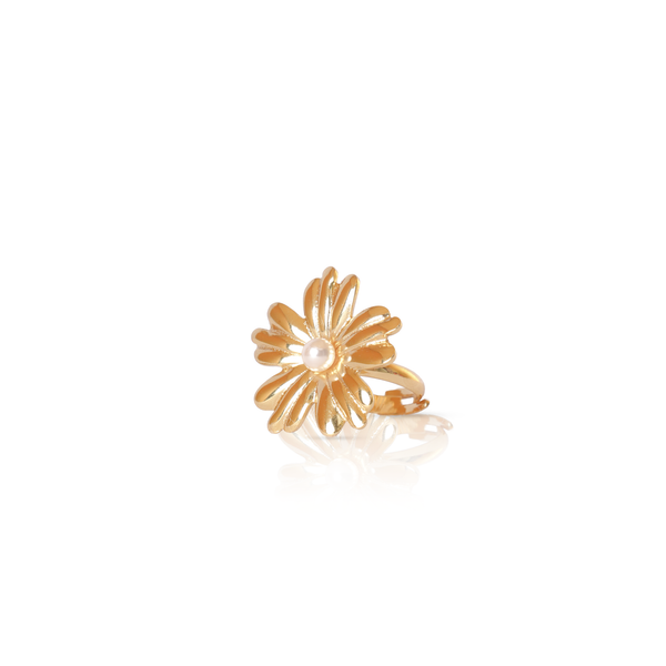 Golden Daisy Pearl Ring