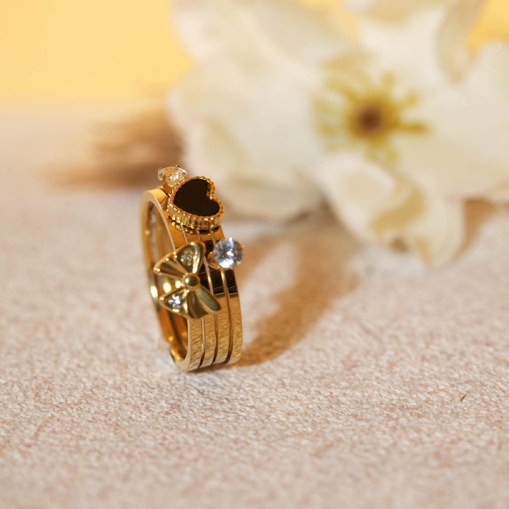 Midnight Heart Bloom Ring